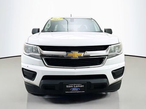 Used 2017 Chevrolet Colorado W/T image 2