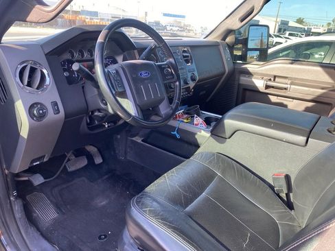 Used 2012 Ford F250 Lariat image 6