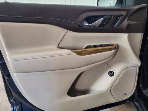 Used 2019 GMC Acadia Denali FWD image 13