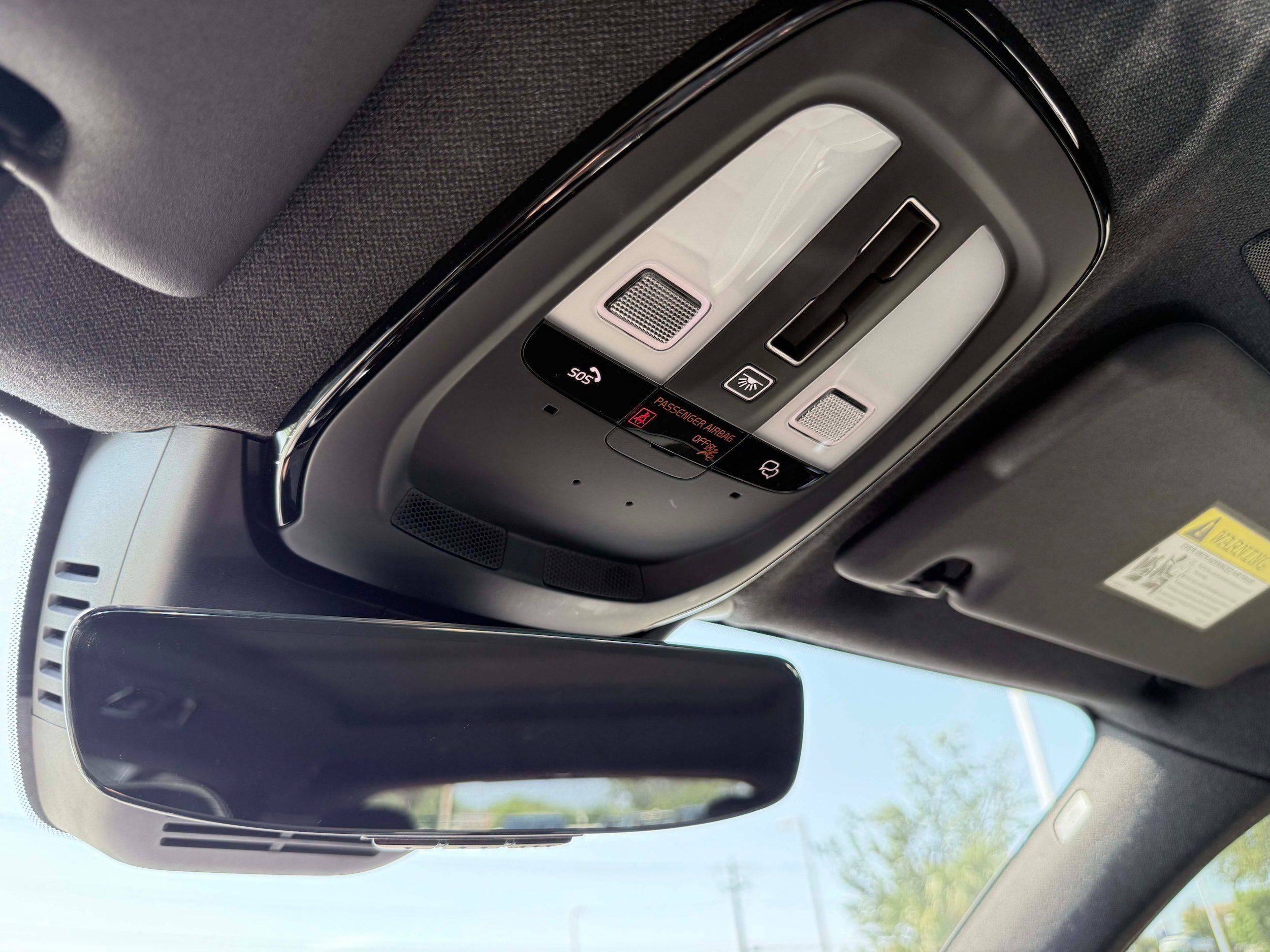 Certified 2023 Volvo XC40 Recharge Ultimate AWD/4WD image 22
