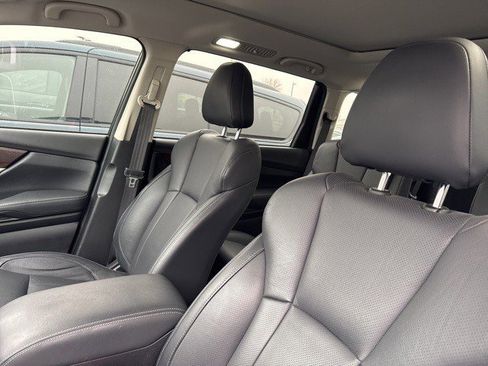 Used 2022 Subaru Ascent Touring image 13