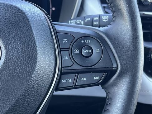 Used 2025 Toyota Corolla XSE image 21