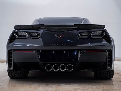 Used 2017 Chevrolet Corvette Z06 w/ Battery Protection Package image 10