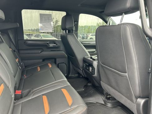 Used 2024 GMC Sierra 2500 AT4 w/ Max Trailering Package AWD/4WD image 19