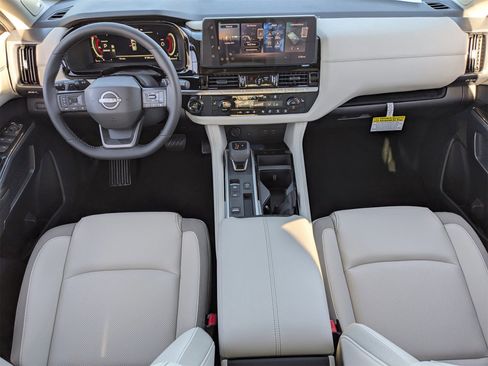 New 2026 Nissan Pathfinder SL image 19