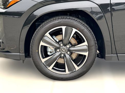 New 2026 Lexus UX 300h FWD image 12