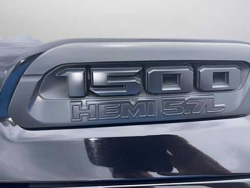 Used 2019 RAM 1500 Big Horn AWD/4WD image 37