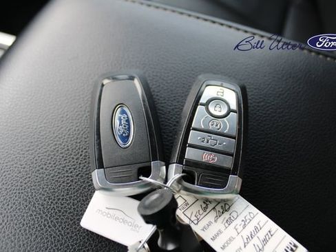 Used 2020 Ford F250 Lariat w/ Lariat Ultimate Package image 27