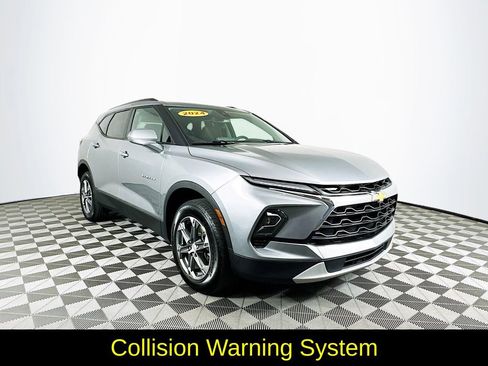 Used 2024 Chevrolet Blazer LT w/ Convenience Package image 3