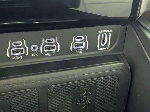 Used 2025 RAM 1500 Laramie AWD/4WD image 22