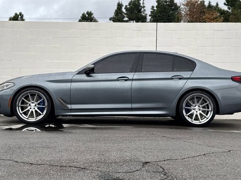 Used 2022 BMW M550i xDrive w/ Executive Package image 9