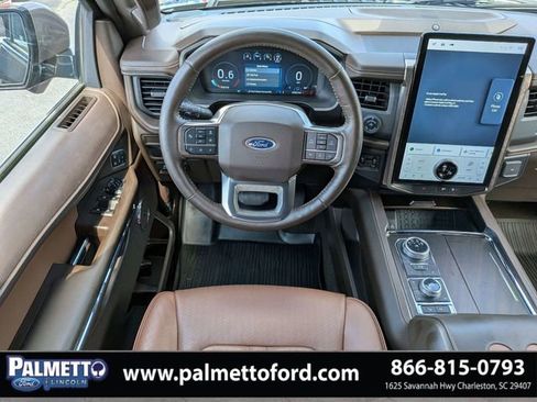 Used 2022 Ford Expedition Max King Ranch AWD/4WD image 17