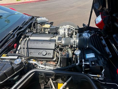 Used 1995 Chevrolet Corvette Convertible RWD image 21