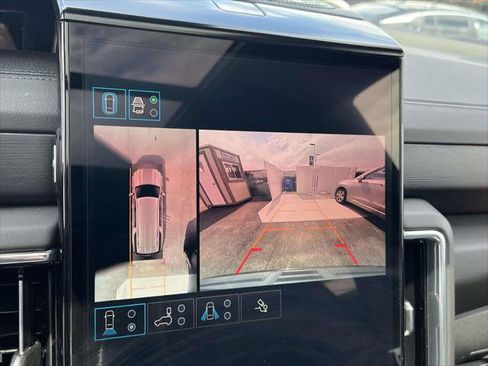 Used 2025 GMC Yukon XL Denali w/ Sun & Power Step Package AWD/4WD image 29
