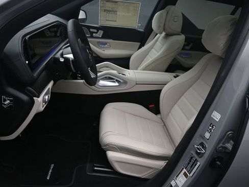New 2026 Mercedes-Benz GLS 450 4MATIC image 18