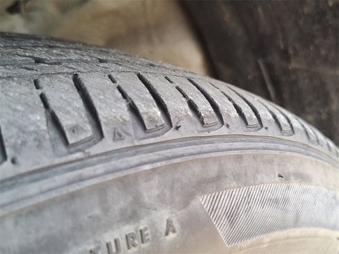 Used 2023 Nissan Kicks SV image 18