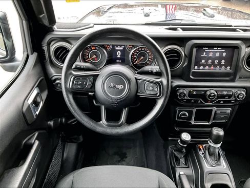 Used 2023 Jeep Wrangler Sport image 17