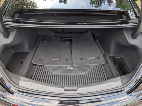 Used 2024 Cadillac CT5 V w/ Premium Package RWD image 19
