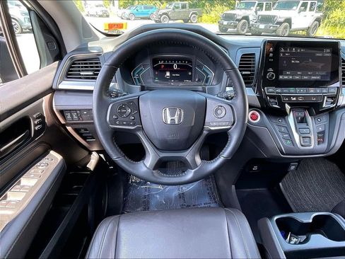 Used 2024 Honda Odyssey EX-L image 17