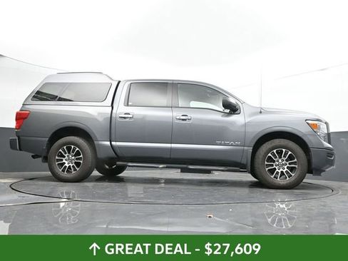 Used 2021 Nissan Titan SV w/ SV Convenience Package image 56