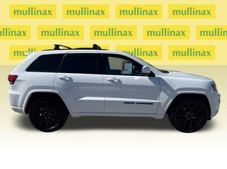 Used 2020 Jeep Grand Cherokee Altitude RWD video 2