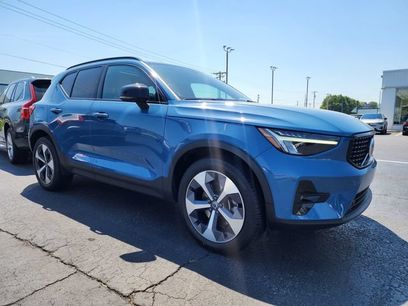 Certified 2023 Volvo XC40 B5 Plus w/ Protection Package Premier