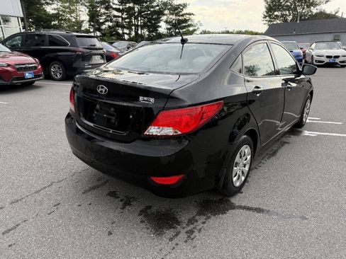 Used 2016 Hyundai Accent SE FWD image 6
