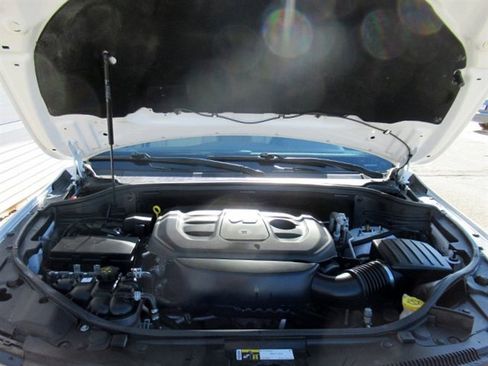 Used 2019 Jeep Grand Cherokee Overland AWD/4WD image 7