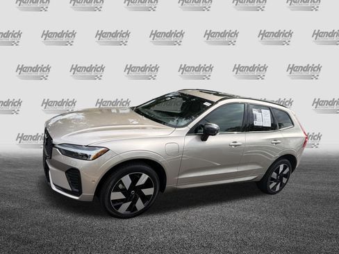 Certified 2024 Volvo XC60 T8 Plus w/ Protection Package Premier AWD/4WD image 7