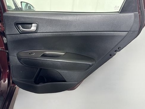 Used 2020 Kia Optima LX image 27