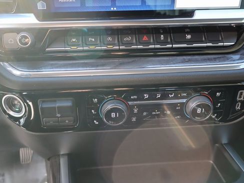 Used 2023 Chevrolet Silverado 1500 LTZ w/ LTZ Convenience Package II image 33