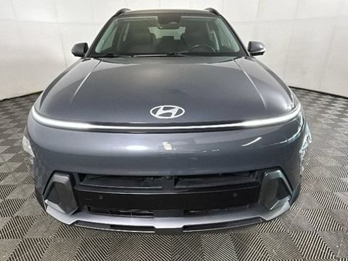 Used 2024 Hyundai Kona Limited FWD image 7