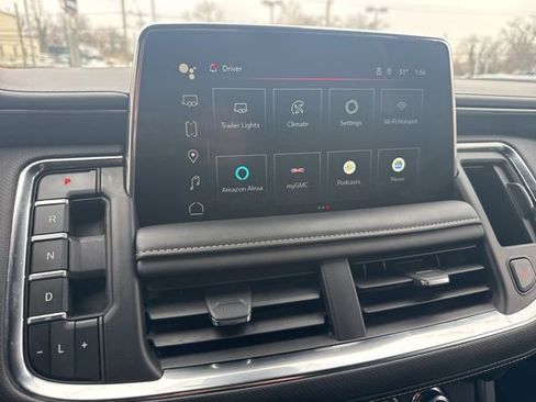 Used 2024 GMC Yukon SLT image 21