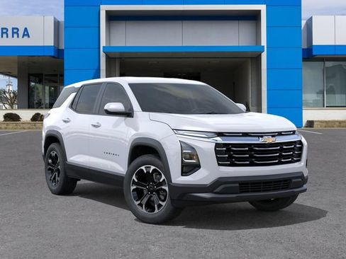 New 2026 Chevrolet Equinox LT w/ Convenience Package II AWD/4WD image 7