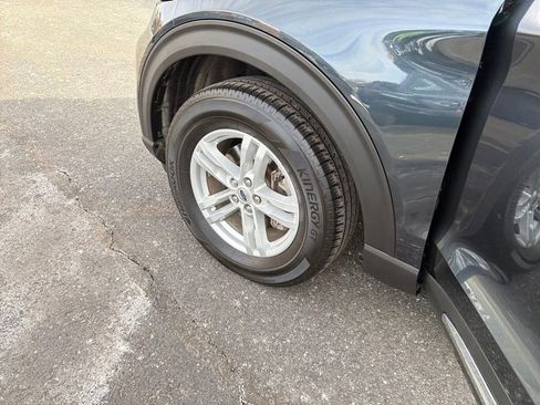 Used 2023 Ford Explorer XLT w/ Class IV Trailer Tow Package image 25