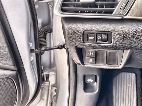 Certified 2018 Honda Accord Hybrid image 29