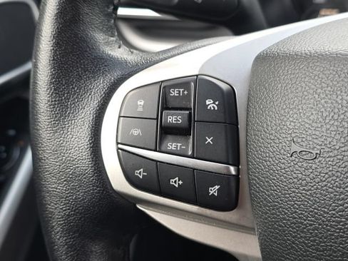 Used 2023 Ford Explorer XLT w/ Equipment Group 202A RWD image 39