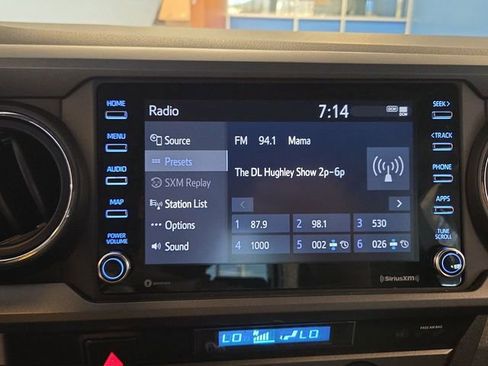 Used 2022 Toyota Tacoma TRD Off-Road w/ Technology Package image 16