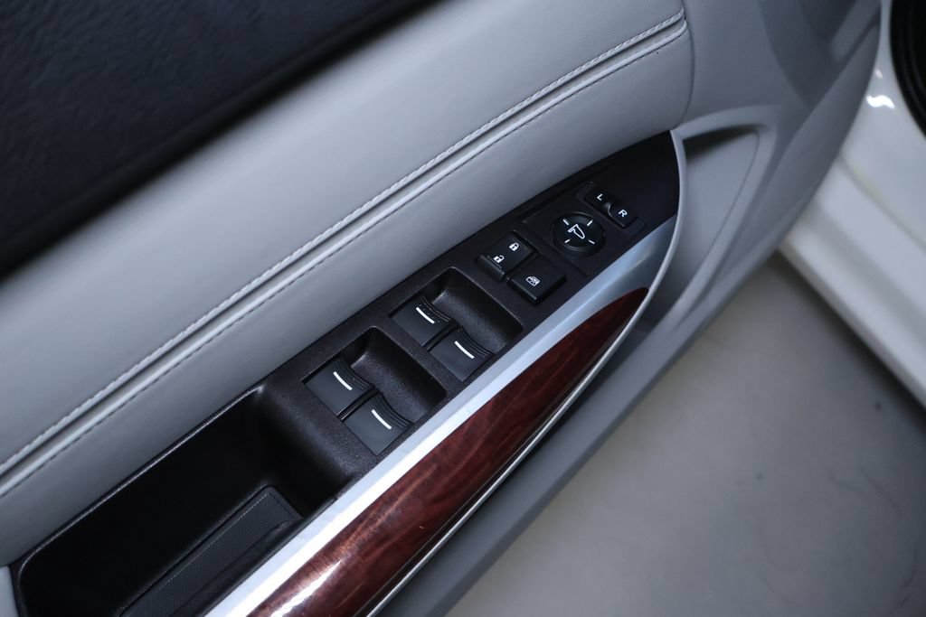Used 2016 Acura TLX w/ Technology Package FWD image 13