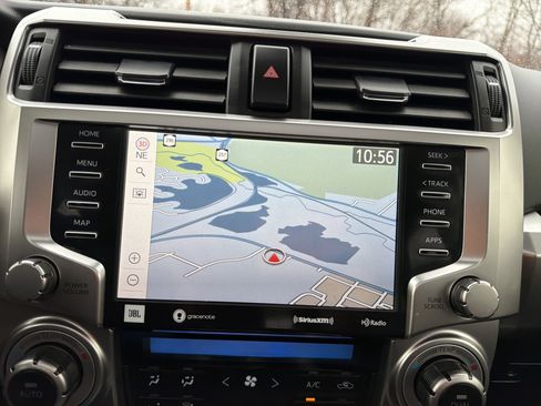 Used 2022 Toyota 4Runner Limited image 19