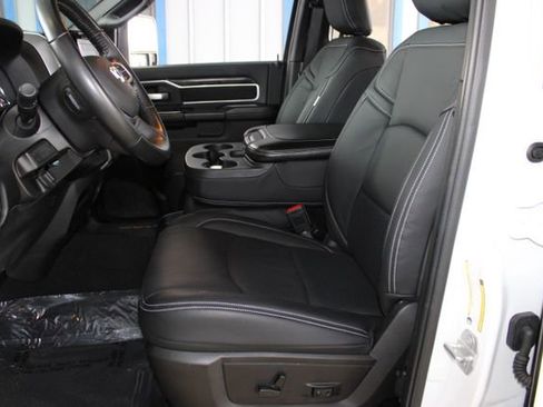 Used 2024 RAM 2500 Big Horn w/ Safety Group image 23