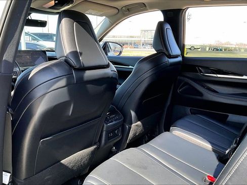 Certified 2024 INFINITI QX60 Pure image 31