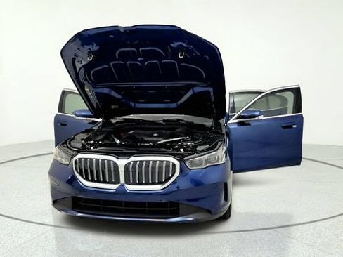 Used 2026 BMW 530i RWD image 12