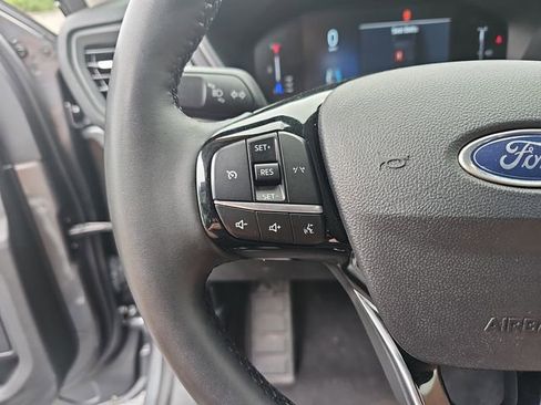Used 2023 Ford Escape Active w/ Cold Weather Package FWD image 18