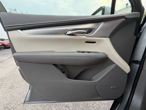 Used 2023 Cadillac XT5 Premium Luxury FWD image 20