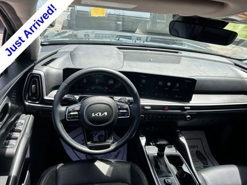Used 2024 Kia Sorento S FWD image 25