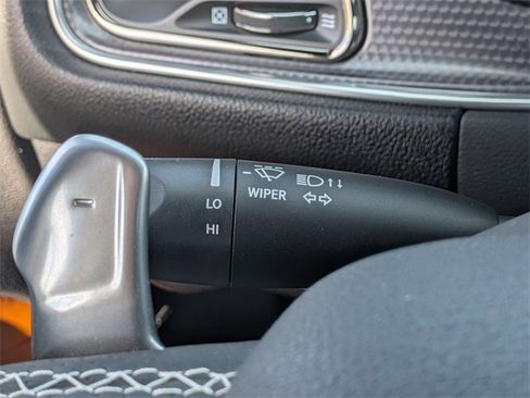 Used 2016 Dodge Challenger SRT Hellcat image 28