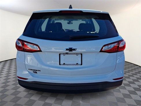 Certified 2021 Chevrolet Equinox LS image 7