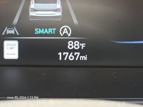 Certified 2026 Hyundai Elantra SE FWD image 30