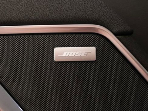 New 2026 GMC Sierra 1500 SLT image 17